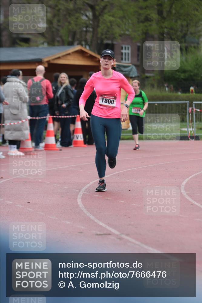 13.04.2025 - Hammer Lauf A. Gomolzig http://msf.ph/oto/7666476 13.04.2025 12:42:16 Ziel 1009, 1101, 1800 meine-sportfotos.de