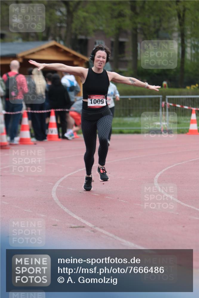 13.04.2025 - Hammer Lauf A. Gomolzig http://msf.ph/oto/7666486 13.04.2025 12:42:22 Ziel 1009, 1047 meine-sportfotos.de