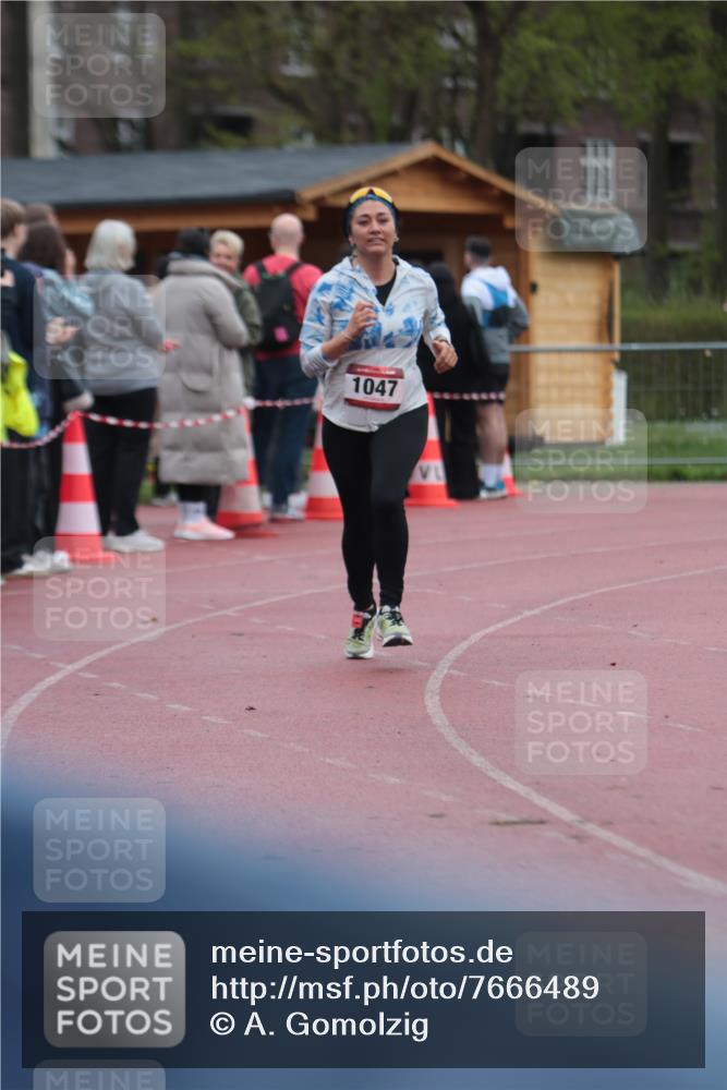 13.04.2025 - Hammer Lauf A. Gomolzig http://msf.ph/oto/7666489 13.04.2025 12:42:26 Ziel 1047, 1953 meine-sportfotos.de