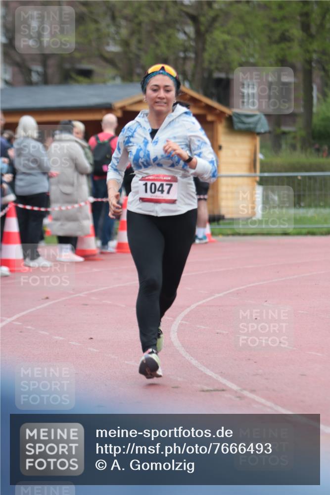 13.04.2025 - Hammer Lauf A. Gomolzig http://msf.ph/oto/7666493 13.04.2025 12:42:27 Ziel 293, 1047, 1953 meine-sportfotos.de