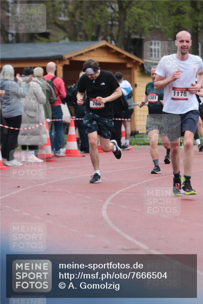 13.04.2025 - Hammer Lauf A. Gomolzig http://msf.ph/oto/7666504 13.04.2025 12:42:38 Ziel 188, 528, 638, 768, 875, 1176, 1248, 1301, 1354, 1804 meine-sportfotos.de