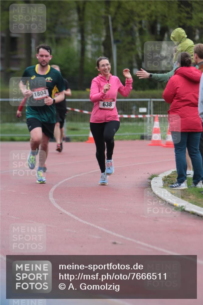 13.04.2025 - Hammer Lauf A. Gomolzig http://msf.ph/oto/7666511 13.04.2025 12:42:45 Ziel 307, 638, 875, 1078, 1791, 1804 meine-sportfotos.de