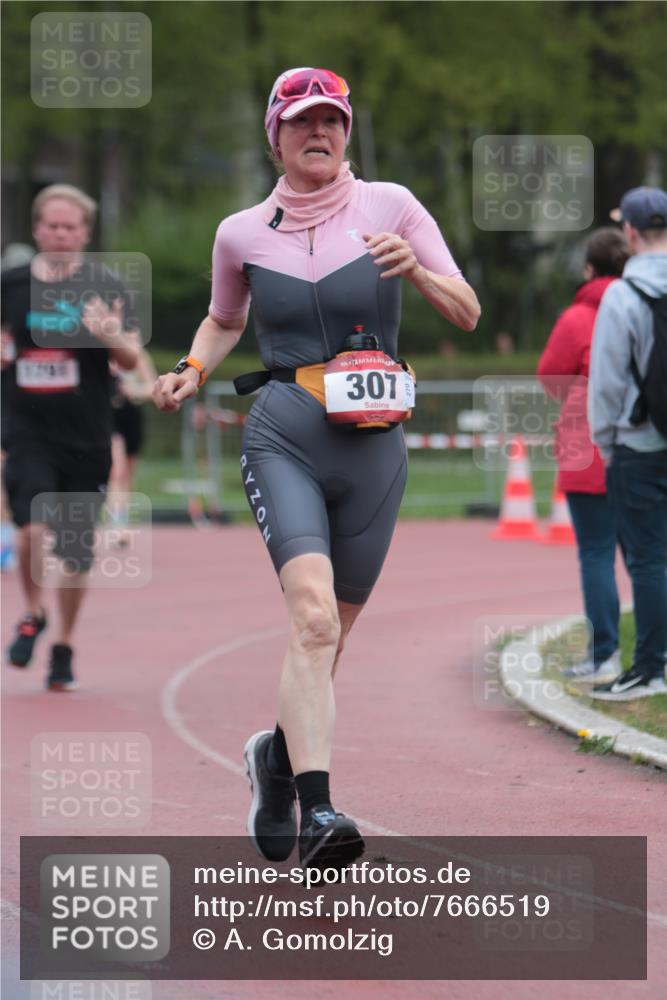 13.04.2025 - Hammer Lauf A. Gomolzig http://msf.ph/oto/7666519 13.04.2025 12:42:49 Ziel 307, 476, 1078, 1791 meine-sportfotos.de