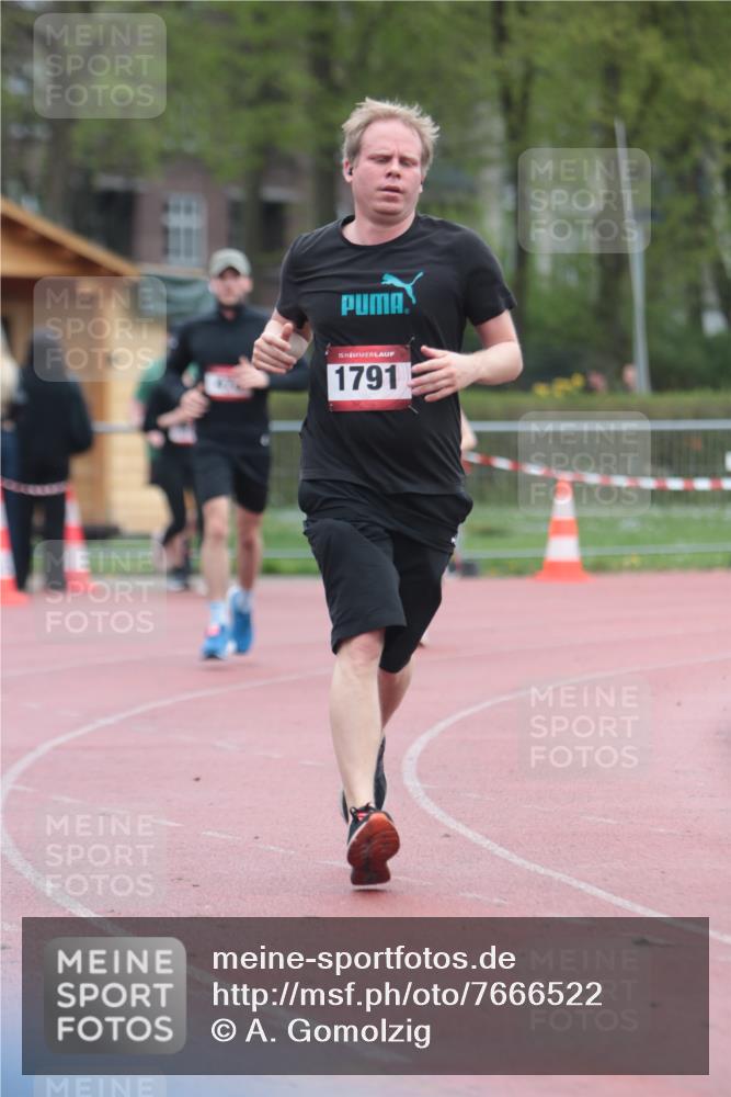 13.04.2025 - Hammer Lauf A. Gomolzig http://msf.ph/oto/7666522 13.04.2025 12:42:50 Ziel 17, 476, 540, 1078, 1791 meine-sportfotos.de