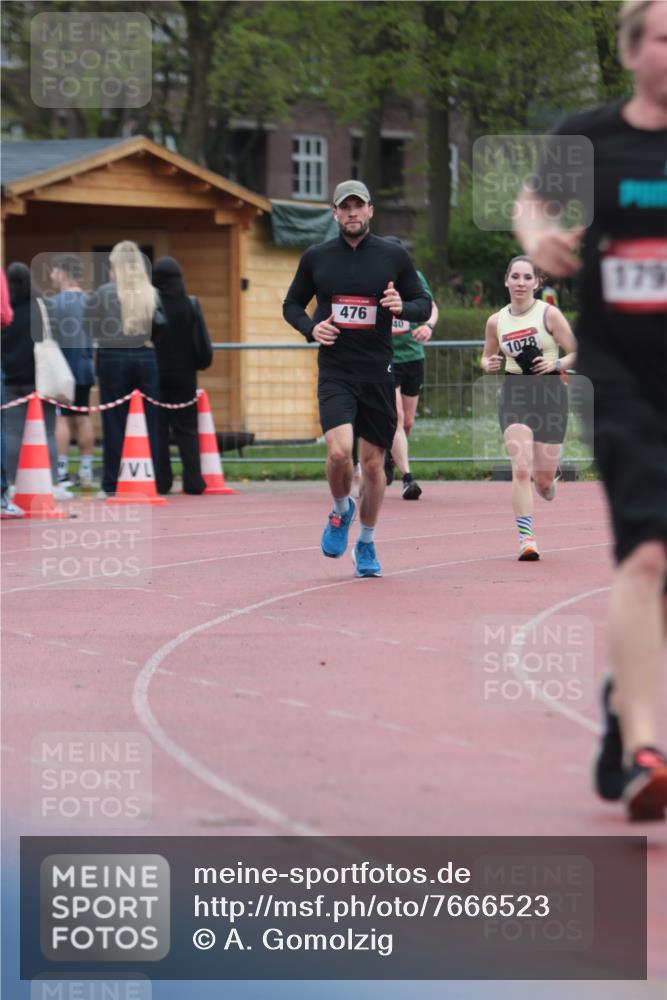 13.04.2025 - Hammer Lauf A. Gomolzig http://msf.ph/oto/7666523 13.04.2025 12:42:51 Ziel 17, 476, 540, 1078, 1791 meine-sportfotos.de