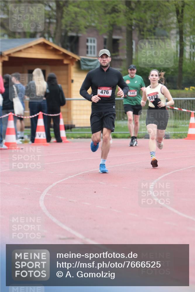 13.04.2025 - Hammer Lauf A. Gomolzig http://msf.ph/oto/7666525 13.04.2025 12:42:51 Ziel 17, 476, 540, 1078, 1791 meine-sportfotos.de