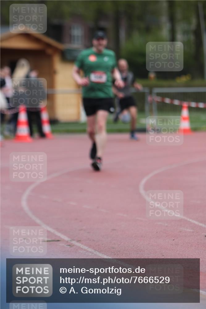 13.04.2025 - Hammer Lauf A. Gomolzig http://msf.ph/oto/7666529 13.04.2025 12:42:56 Ziel 17, 203, 476, 540, 916, 1207, 1369, 1984 meine-sportfotos.de