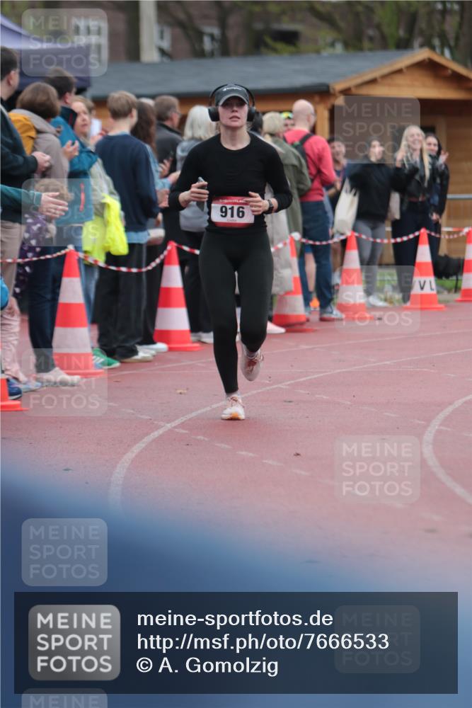 13.04.2025 - Hammer Lauf A. Gomolzig http://msf.ph/oto/7666533 13.04.2025 12:42:58 Ziel 17, 203, 540, 916, 1207, 1369, 1459, 1984 meine-sportfotos.de