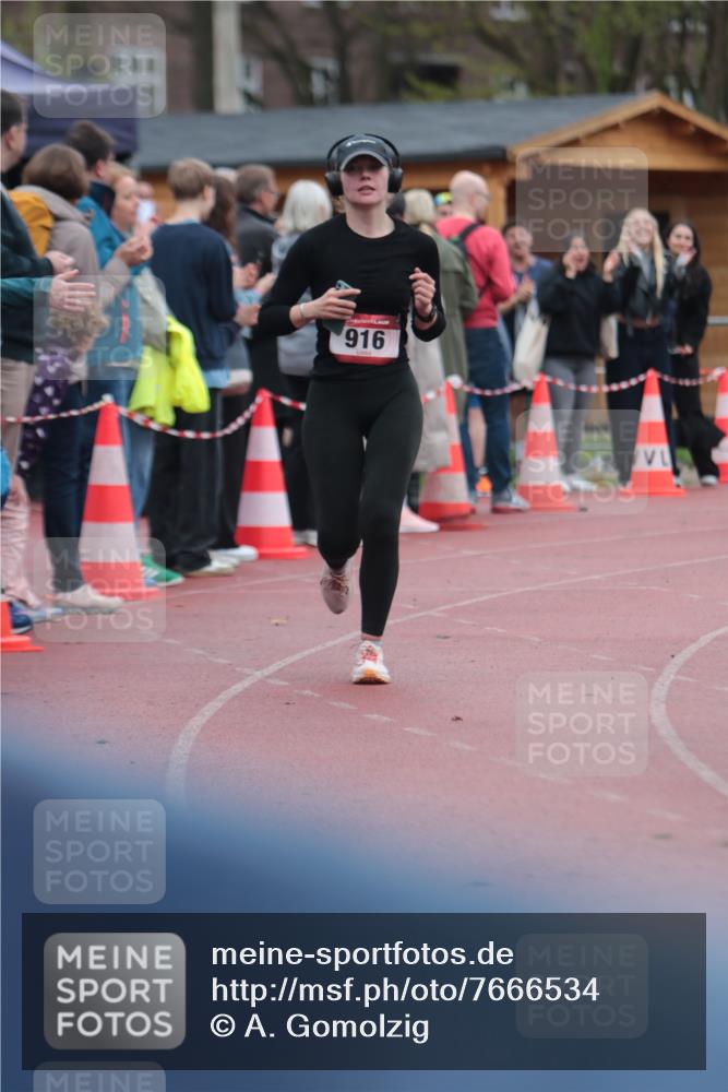 13.04.2025 - Hammer Lauf A. Gomolzig http://msf.ph/oto/7666534 13.04.2025 12:42:58 Ziel 17, 203, 540, 916, 1207, 1369, 1459, 1984 meine-sportfotos.de