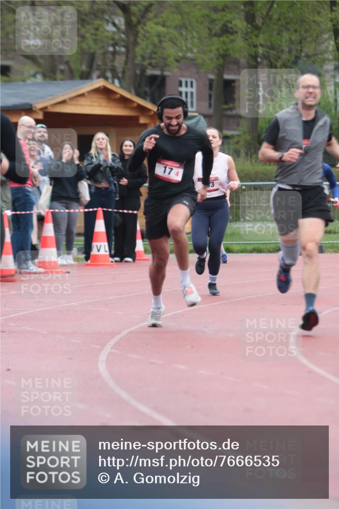 13.04.2025 - Hammer Lauf A. Gomolzig http://msf.ph/oto/7666535 13.04.2025 12:43:00 Ziel 17, 203, 540, 916, 1146, 1207, 1369, 1459, 1984 meine-sportfotos.de