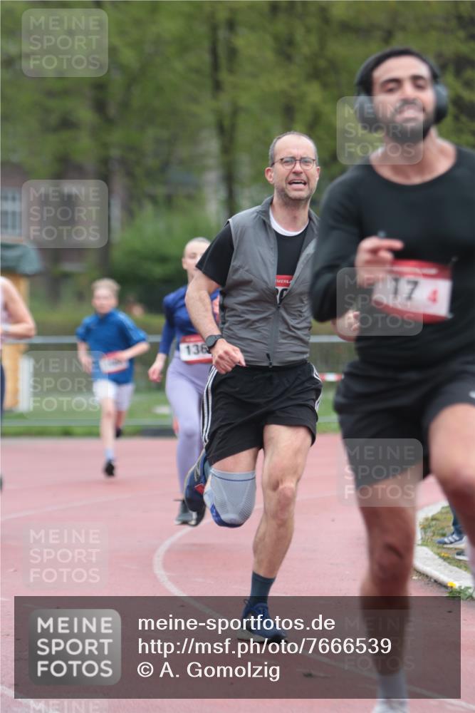 13.04.2025 - Hammer Lauf A. Gomolzig http://msf.ph/oto/7666539 13.04.2025 12:43:01 Ziel 203, 916, 1122, 1146, 1207, 1369, 1459, 1984 meine-sportfotos.de
