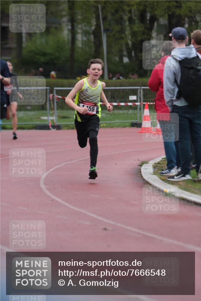 13.04.2025 - Hammer Lauf A. Gomolzig http://msf.ph/oto/7666548 13.04.2025 12:43:07 Ziel 1122, 1146, 1459 meine-sportfotos.de