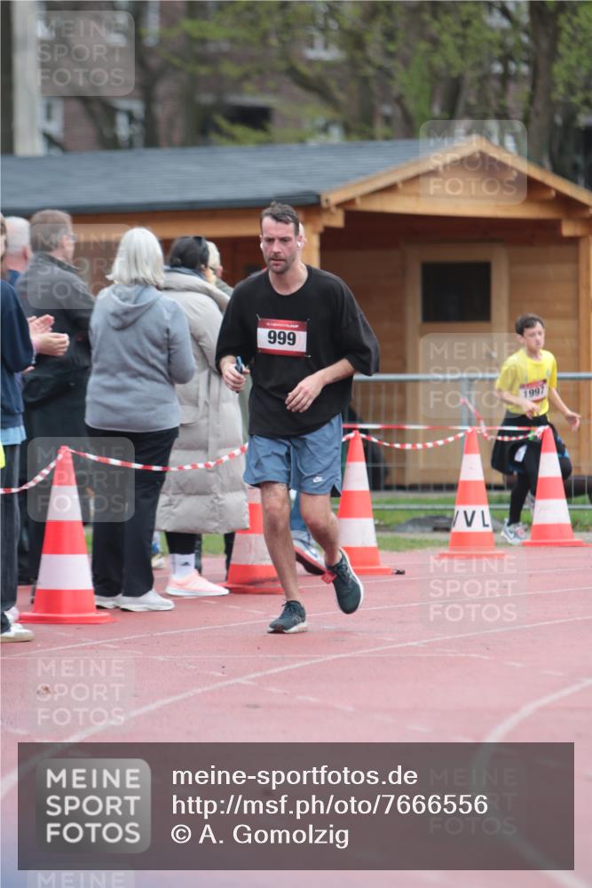 13.04.2025 - Hammer Lauf A. Gomolzig http://msf.ph/oto/7666556 13.04.2025 12:43:18 Ziel 318, 1997 meine-sportfotos.de