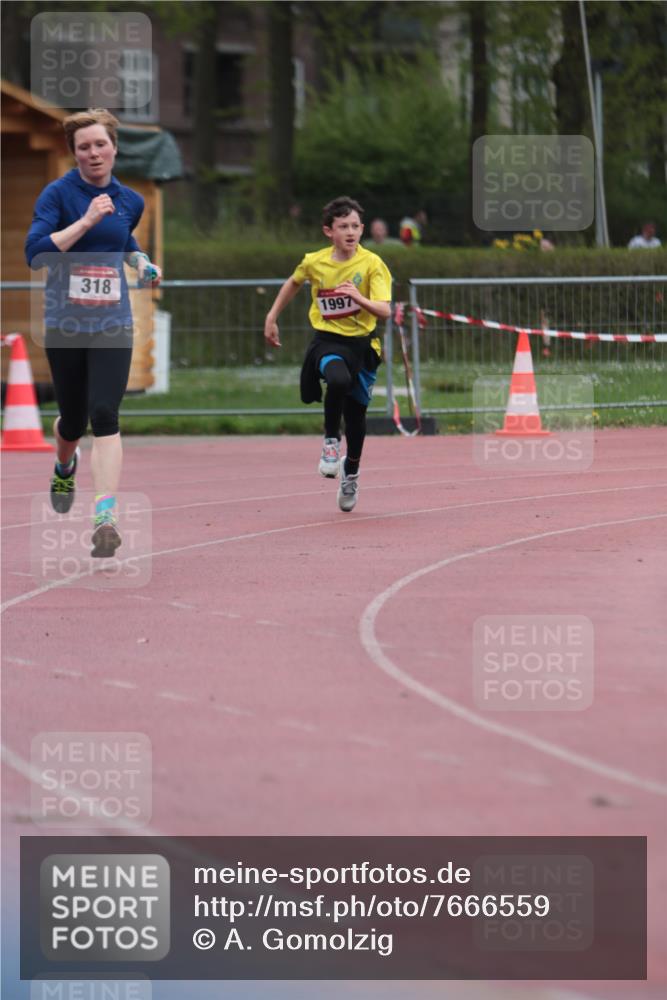 13.04.2025 - Hammer Lauf A. Gomolzig http://msf.ph/oto/7666559 13.04.2025 12:43:21 Ziel 101, 318, 1997 meine-sportfotos.de