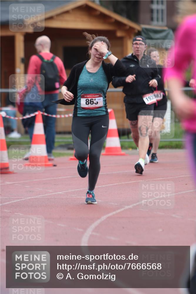 13.04.2025 - Hammer Lauf A. Gomolzig http://msf.ph/oto/7666568 13.04.2025 12:43:29 Ziel 101, 863, 958, 1551, 1611, 1847, 1866, 1868, 1883, 1935, 1995 meine-sportfotos.de
