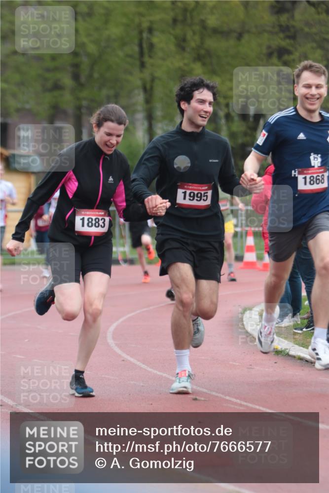13.04.2025 - Hammer Lauf A. Gomolzig http://msf.ph/oto/7666577 13.04.2025 12:43:35 Ziel 958, 1272, 1551, 1576, 1578, 1611, 1612, 1613, 1847, 1866, 1935 meine-sportfotos.de