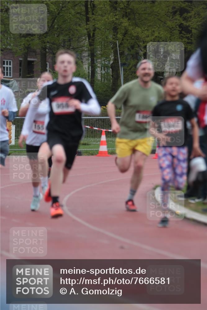 13.04.2025 - Hammer Lauf A. Gomolzig http://msf.ph/oto/7666581 13.04.2025 12:43:38 Ziel 484, 1272, 1551, 1565, 1576, 1578, 1612, 1613, 1847, 1866 meine-sportfotos.de