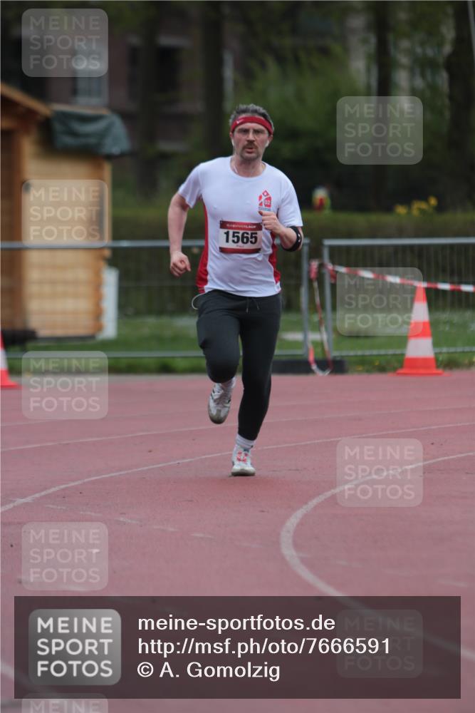 13.04.2025 - Hammer Lauf A. Gomolzig http://msf.ph/oto/7666591 13.04.2025 12:43:46 Ziel 484, 1565, 1742 meine-sportfotos.de