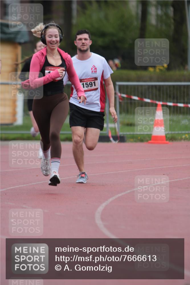 13.04.2025 - Hammer Lauf A. Gomolzig http://msf.ph/oto/7666613 13.04.2025 12:44:05 Ziel 527, 579, 603, 1113, 1573, 1591, 1798 meine-sportfotos.de