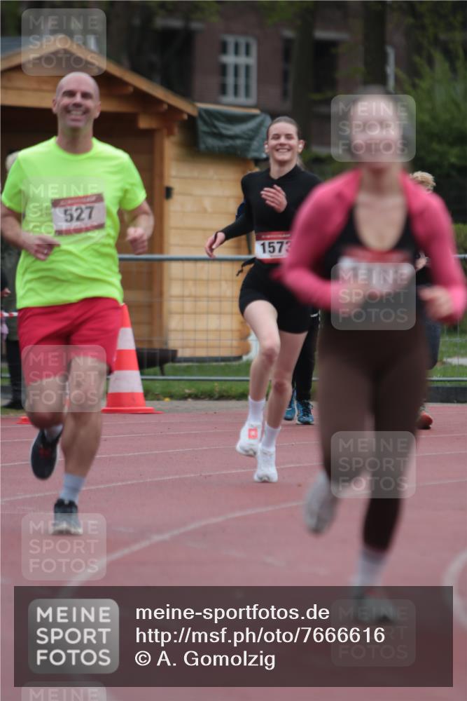 13.04.2025 - Hammer Lauf A. Gomolzig http://msf.ph/oto/7666616 13.04.2025 12:44:06 Ziel 527, 579, 603, 1113, 1573, 1591, 1798 meine-sportfotos.de