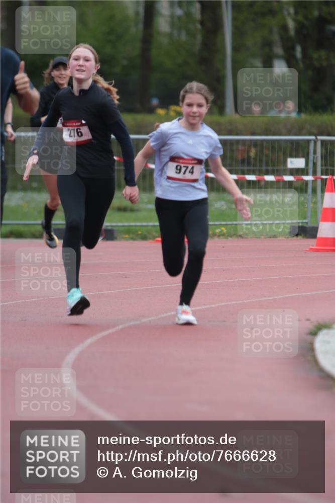 13.04.2025 - Hammer Lauf A. Gomolzig http://msf.ph/oto/7666628 13.04.2025 12:44:25 Ziel 276, 730, 974, 1033, 1139, 1587, 1601, 1861, 1865 meine-sportfotos.de