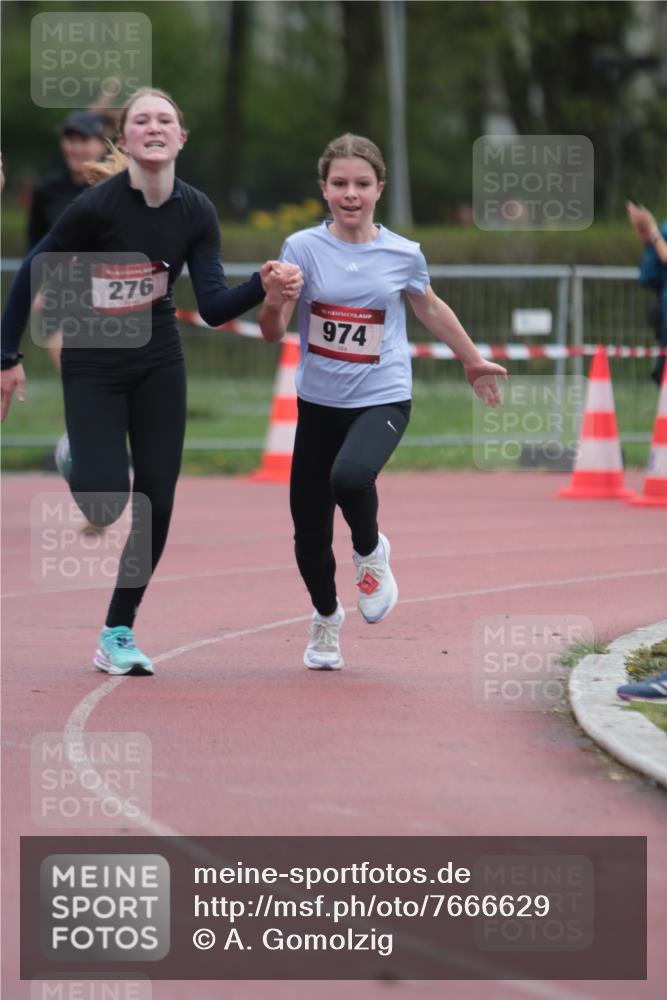13.04.2025 - Hammer Lauf A. Gomolzig http://msf.ph/oto/7666629 13.04.2025 12:44:25 Ziel 276, 730, 974, 1033, 1139, 1587, 1601, 1861, 1865 meine-sportfotos.de