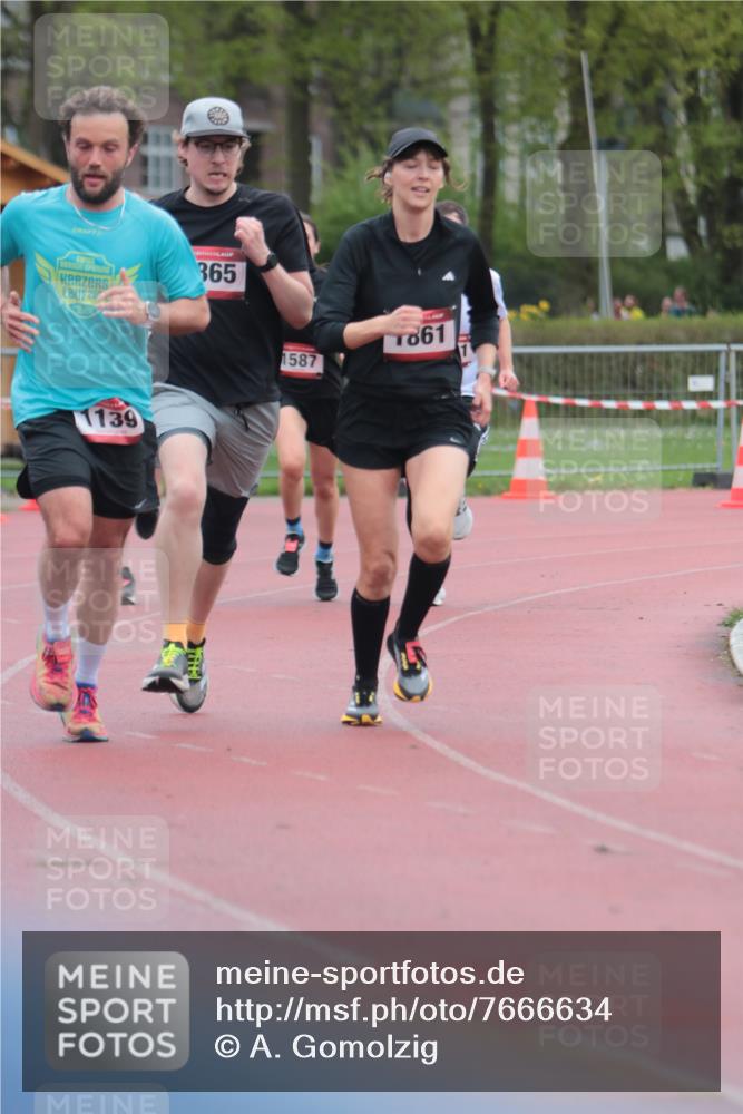 13.04.2025 - Hammer Lauf A. Gomolzig http://msf.ph/oto/7666634 13.04.2025 12:44:29 Ziel 1033, 1139, 1552, 1587, 1601, 1846, 1861, 1865 meine-sportfotos.de
