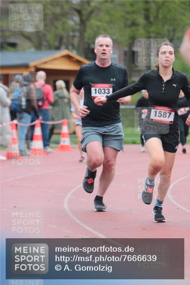13.04.2025 - Hammer Lauf A. Gomolzig http://msf.ph/oto/7666639 13.04.2025 12:44:32 Ziel 111, 1033, 1552, 1587, 1601, 1846 meine-sportfotos.de