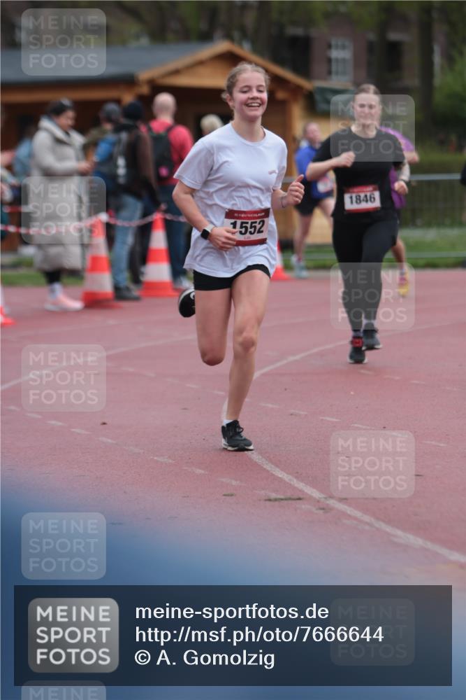 13.04.2025 - Hammer Lauf A. Gomolzig http://msf.ph/oto/7666644 13.04.2025 12:44:35 Ziel 111, 292, 521, 1376, 1552, 1846 meine-sportfotos.de