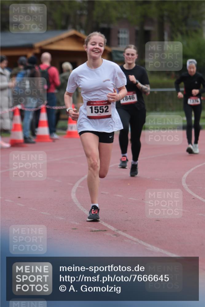 13.04.2025 - Hammer Lauf A. Gomolzig http://msf.ph/oto/7666645 13.04.2025 12:44:36 Ziel 111, 292, 521, 1376, 1552, 1846 meine-sportfotos.de