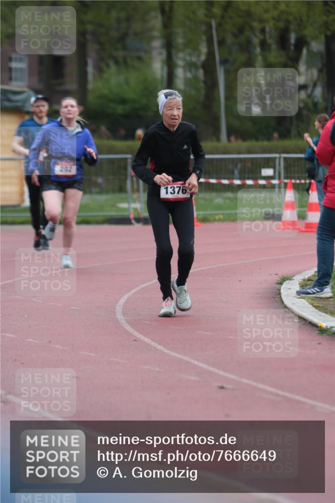 13.04.2025 - Hammer Lauf A. Gomolzig http://msf.ph/oto/7666649 13.04.2025 12:44:39 Ziel 111, 292, 521, 1376 meine-sportfotos.de