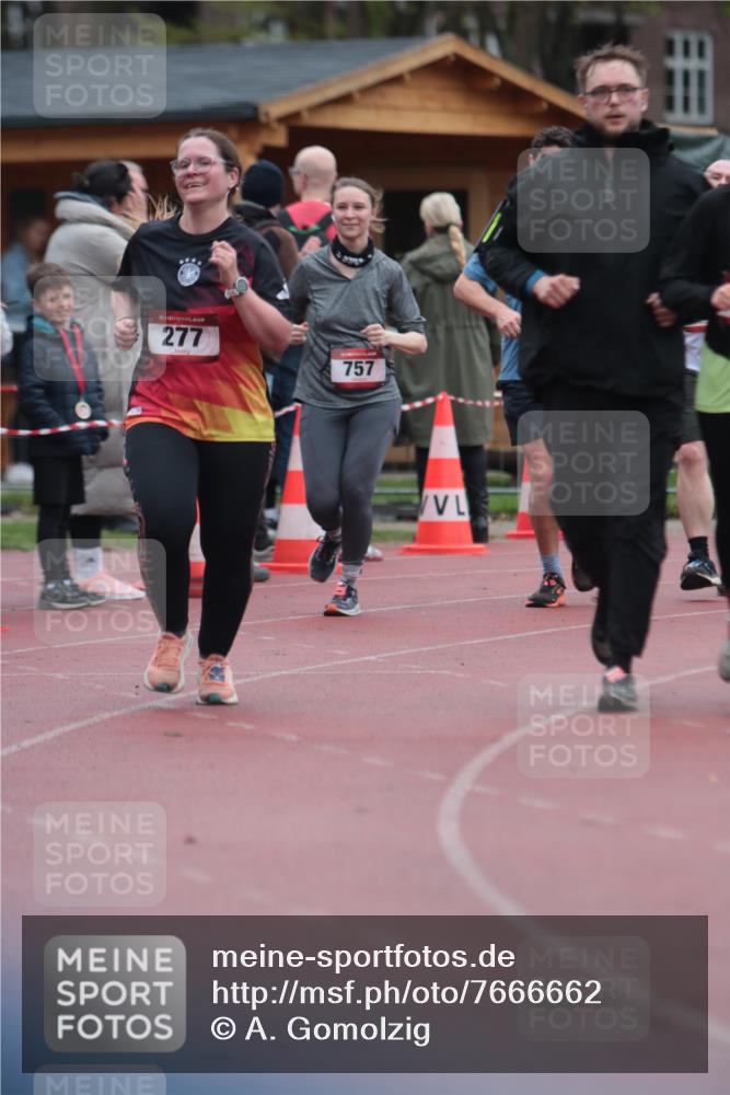 13.04.2025 - Hammer Lauf A. Gomolzig http://msf.ph/oto/7666662 13.04.2025 12:44:49 Ziel 257, 277, 592, 757, 817, 818, 948, 1091, 1287 meine-sportfotos.de