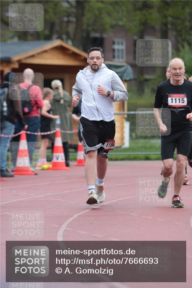 13.04.2025 - Hammer Lauf A. Gomolzig http://msf.ph/oto/7666693 13.04.2025 12:45:19 Ziel 10, 224, 303, 554, 1115, 1152, 1156 meine-sportfotos.de