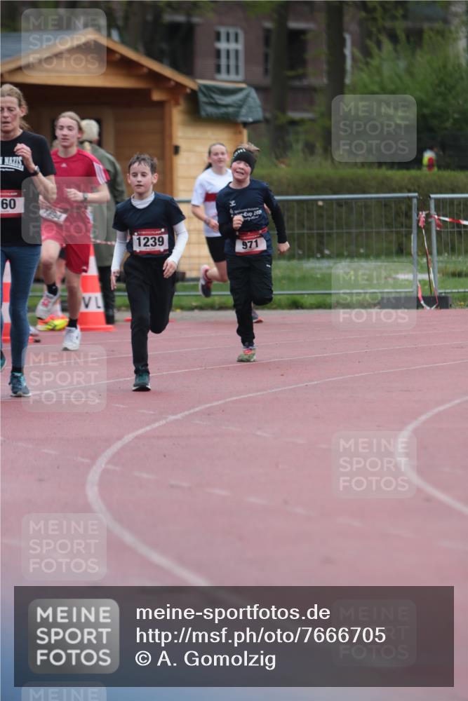 13.04.2025 - Hammer Lauf A. Gomolzig http://msf.ph/oto/7666705 13.04.2025 12:45:30 Ziel 160, 324, 759, 971, 1121, 1179, 1199, 1239, 1326, 1348, 1894 meine-sportfotos.de