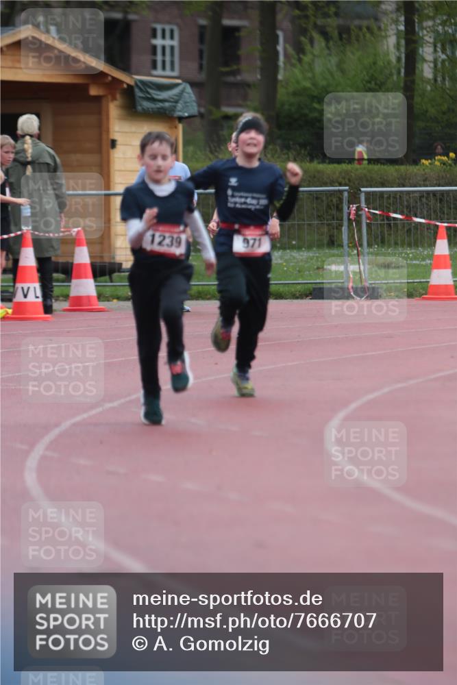 13.04.2025 - Hammer Lauf A. Gomolzig http://msf.ph/oto/7666707 13.04.2025 12:45:31 Ziel 160, 324, 759, 971, 1121, 1179, 1199, 1239, 1326, 1348, 1894 meine-sportfotos.de