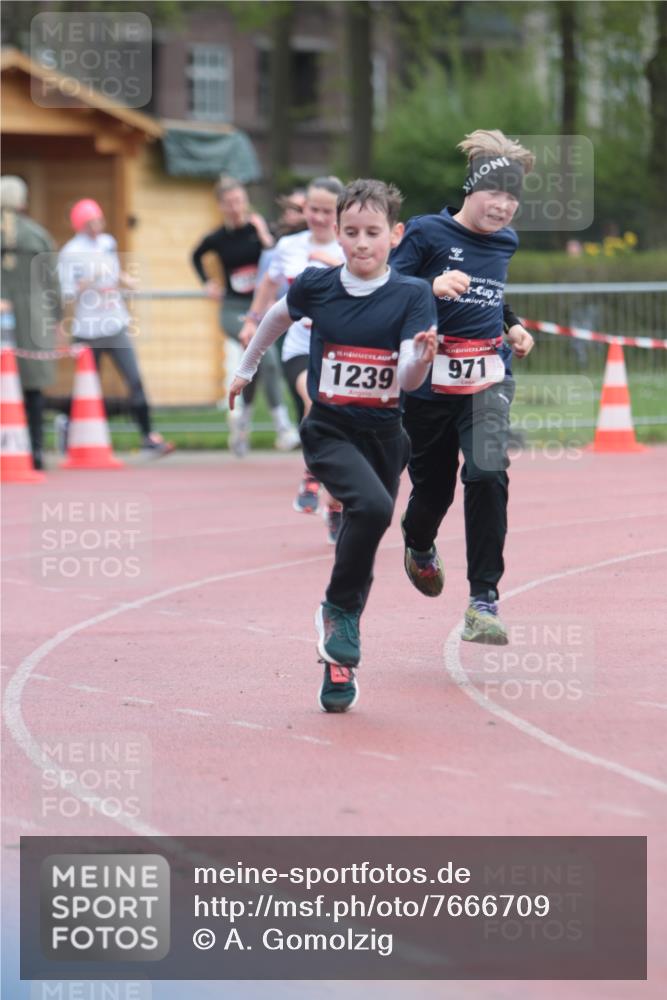 13.04.2025 - Hammer Lauf A. Gomolzig http://msf.ph/oto/7666709 13.04.2025 12:45:32 Ziel 160, 324, 759, 971, 1121, 1179, 1199, 1239, 1326, 1348, 1894 meine-sportfotos.de