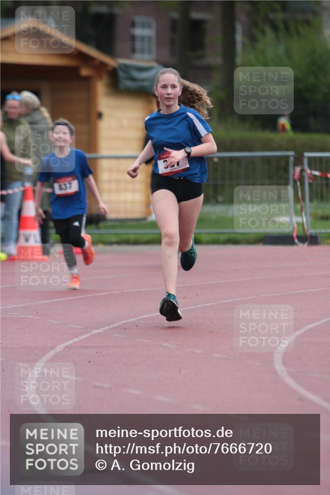13.04.2025 - Hammer Lauf A. Gomolzig http://msf.ph/oto/7666720 13.04.2025 12:45:47 Ziel 337, 837, 1283 meine-sportfotos.de