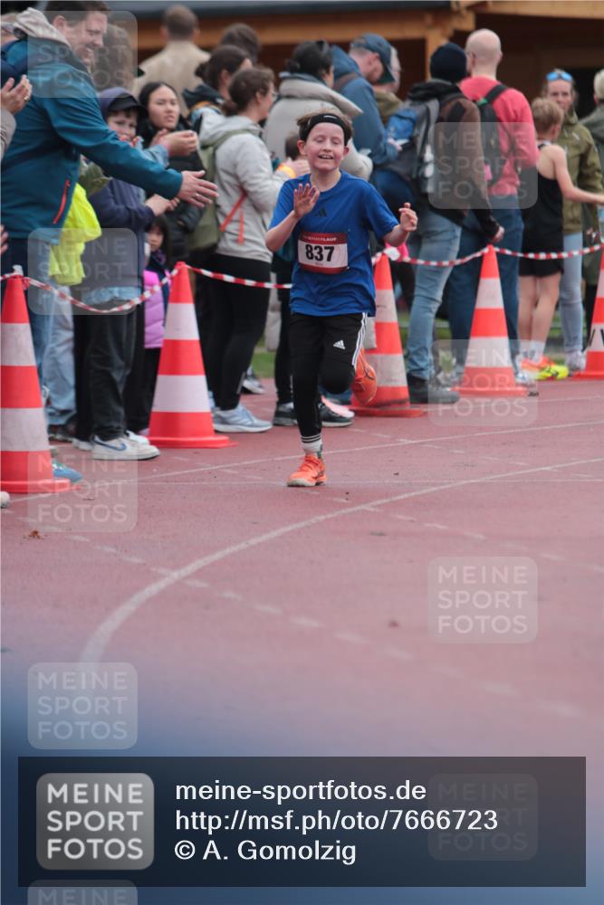 13.04.2025 - Hammer Lauf A. Gomolzig http://msf.ph/oto/7666723 13.04.2025 12:45:49 Ziel 337, 441, 837, 1283 meine-sportfotos.de