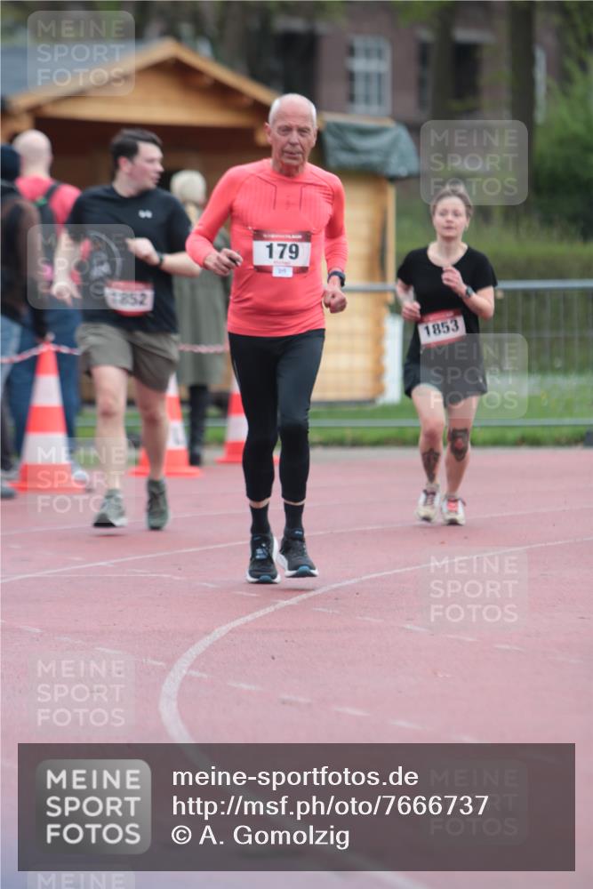 13.04.2025 - Hammer Lauf A. Gomolzig http://msf.ph/oto/7666737 13.04.2025 12:45:58 Ziel 179, 441, 1028, 1852 meine-sportfotos.de