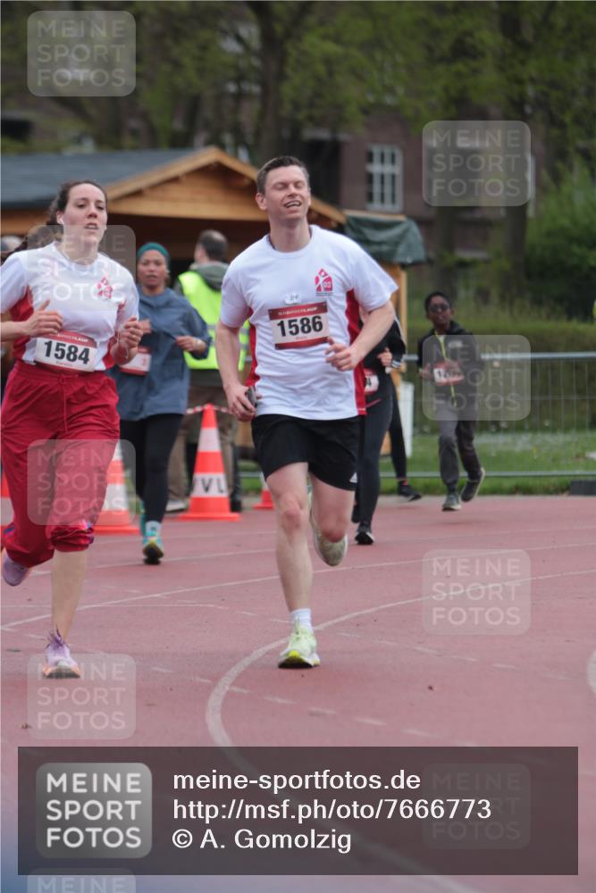 13.04.2025 - Hammer Lauf A. Gomolzig http://msf.ph/oto/7666773 13.04.2025 12:46:39 Ziel 7, 394, 1016, 1017, 1264, 1584, 1819 meine-sportfotos.de