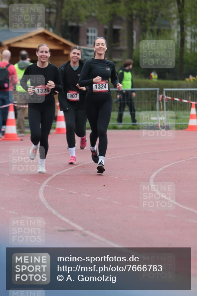13.04.2025 - Hammer Lauf A. Gomolzig http://msf.ph/oto/7666783 13.04.2025 12:46:52 Ziel 862, 1007, 1150, 1324, 1325 meine-sportfotos.de