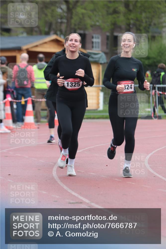 13.04.2025 - Hammer Lauf A. Gomolzig http://msf.ph/oto/7666787 13.04.2025 12:46:53 Ziel 862, 1007, 1150, 1324, 1325 meine-sportfotos.de