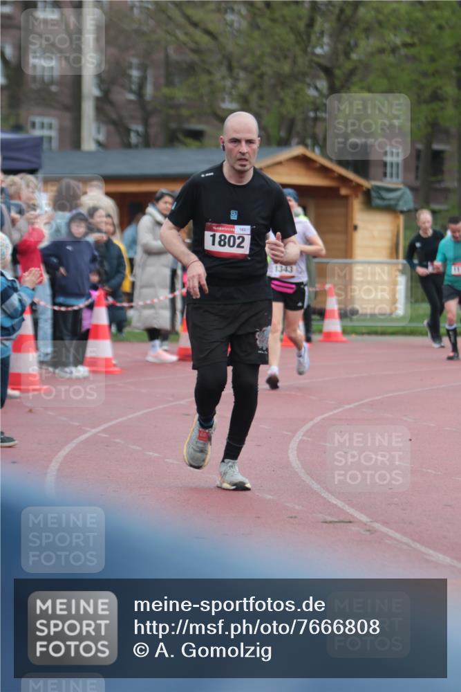 13.04.2025 - Hammer Lauf A. Gomolzig http://msf.ph/oto/7666808 13.04.2025 12:47:09 Ziel 1174, 1343, 1346, 1802 meine-sportfotos.de