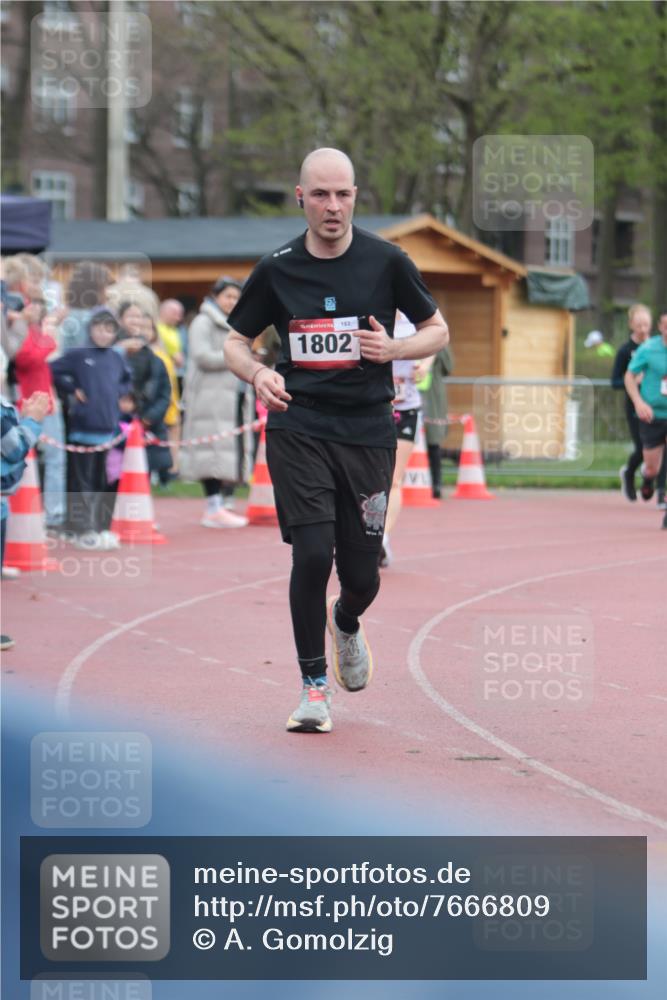 13.04.2025 - Hammer Lauf A. Gomolzig http://msf.ph/oto/7666809 13.04.2025 12:47:09 Ziel 1174, 1343, 1346, 1802 meine-sportfotos.de