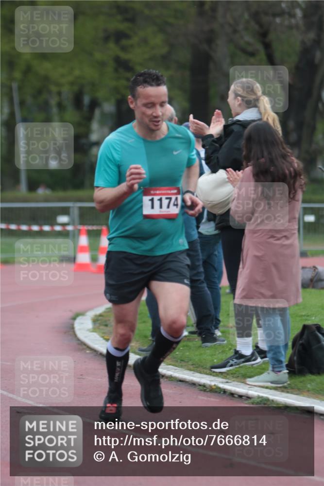 13.04.2025 - Hammer Lauf A. Gomolzig http://msf.ph/oto/7666814 13.04.2025 12:47:16 Ziel 121, 604, 950, 1088, 1174, 1238, 1346, 1839, 1900 meine-sportfotos.de