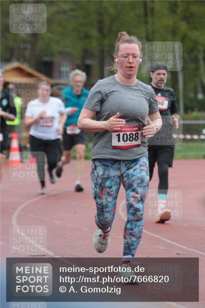 13.04.2025 - Hammer Lauf A. Gomolzig http://msf.ph/oto/7666820 13.04.2025 12:47:20 Ziel 121, 246, 247, 604, 950, 1088, 1238, 1839, 1900 meine-sportfotos.de