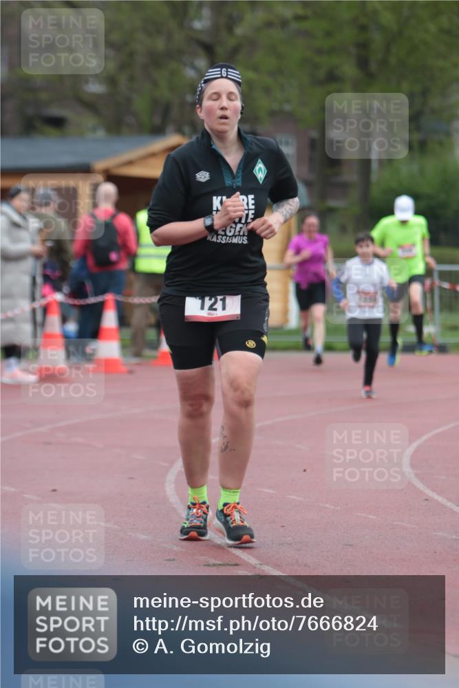 13.04.2025 - Hammer Lauf A. Gomolzig http://msf.ph/oto/7666824 13.04.2025 12:47:23 Ziel 121, 246, 247, 1238, 1839, 1900 meine-sportfotos.de