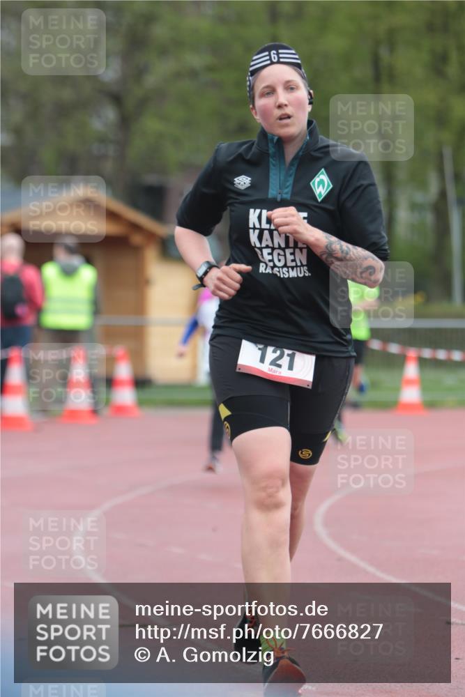 13.04.2025 - Hammer Lauf A. Gomolzig http://msf.ph/oto/7666827 13.04.2025 12:47:24 Ziel 121, 246, 247, 1238 meine-sportfotos.de