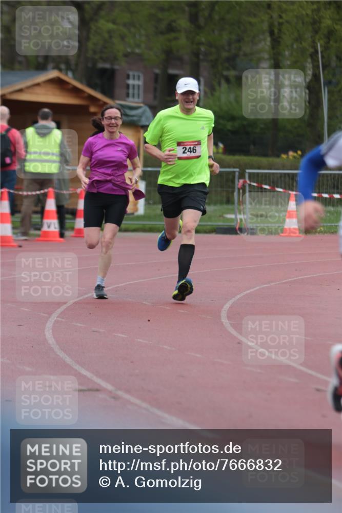 13.04.2025 - Hammer Lauf A. Gomolzig http://msf.ph/oto/7666832 13.04.2025 12:47:27 Ziel 246, 247 meine-sportfotos.de