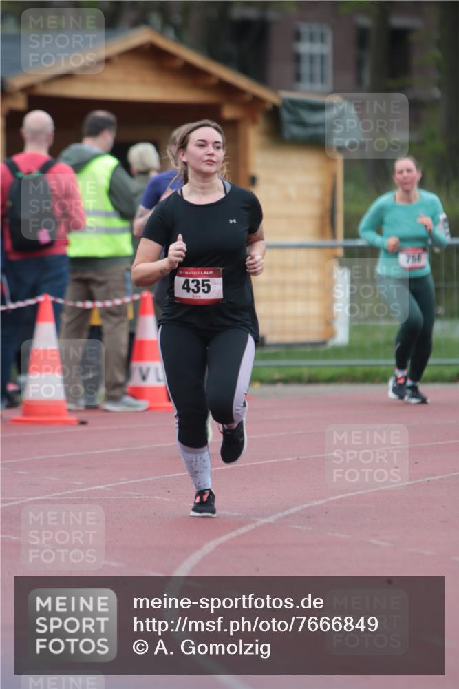 13.04.2025 - Hammer Lauf A. Gomolzig http://msf.ph/oto/7666849 13.04.2025 12:47:54 Ziel 251, 435, 487, 758 meine-sportfotos.de
